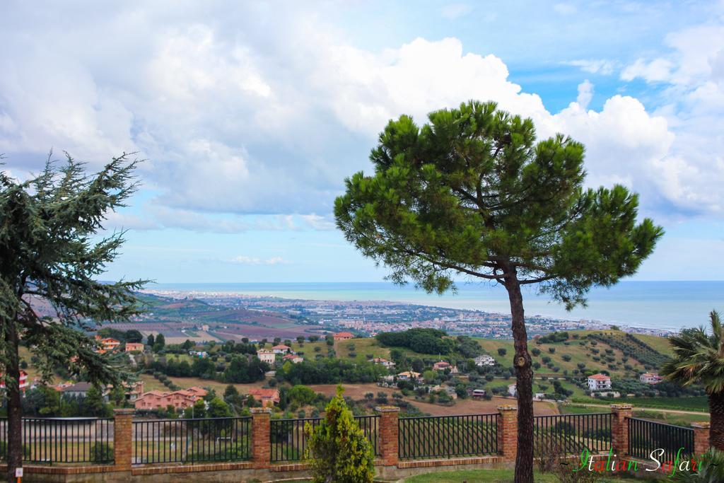 Verde Mare "Appartamenti Per Vacanze" Tortoreto Exterior photo
